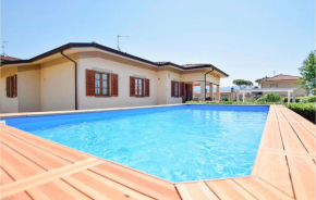 Stunning home in Camaiore w/ Outdoor swimming pool, WiFi and 3 Bedrooms